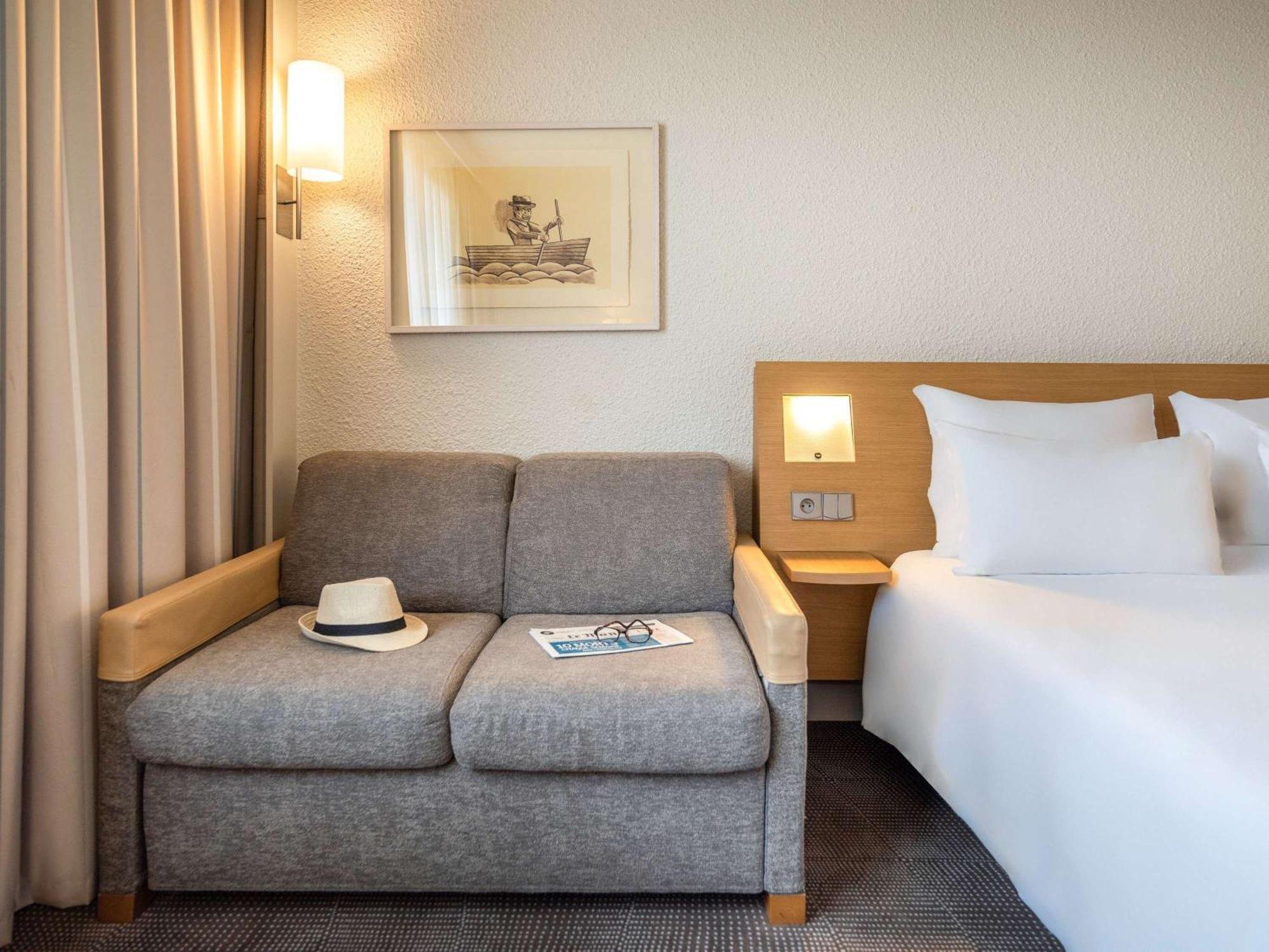 Novotel Paris Rueil Malmaison Exteriér fotografie