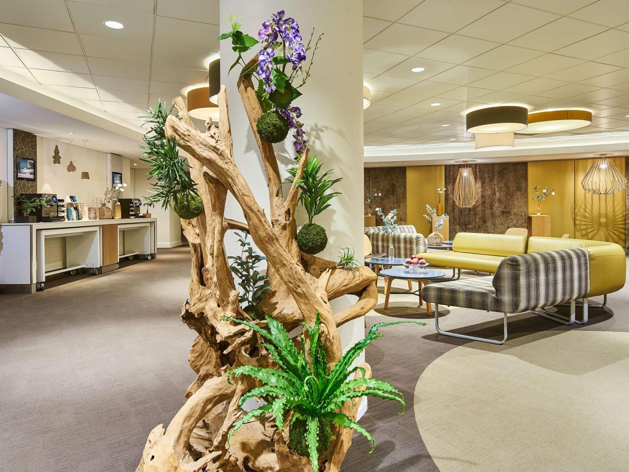 Novotel Paris Rueil Malmaison Exteriér fotografie