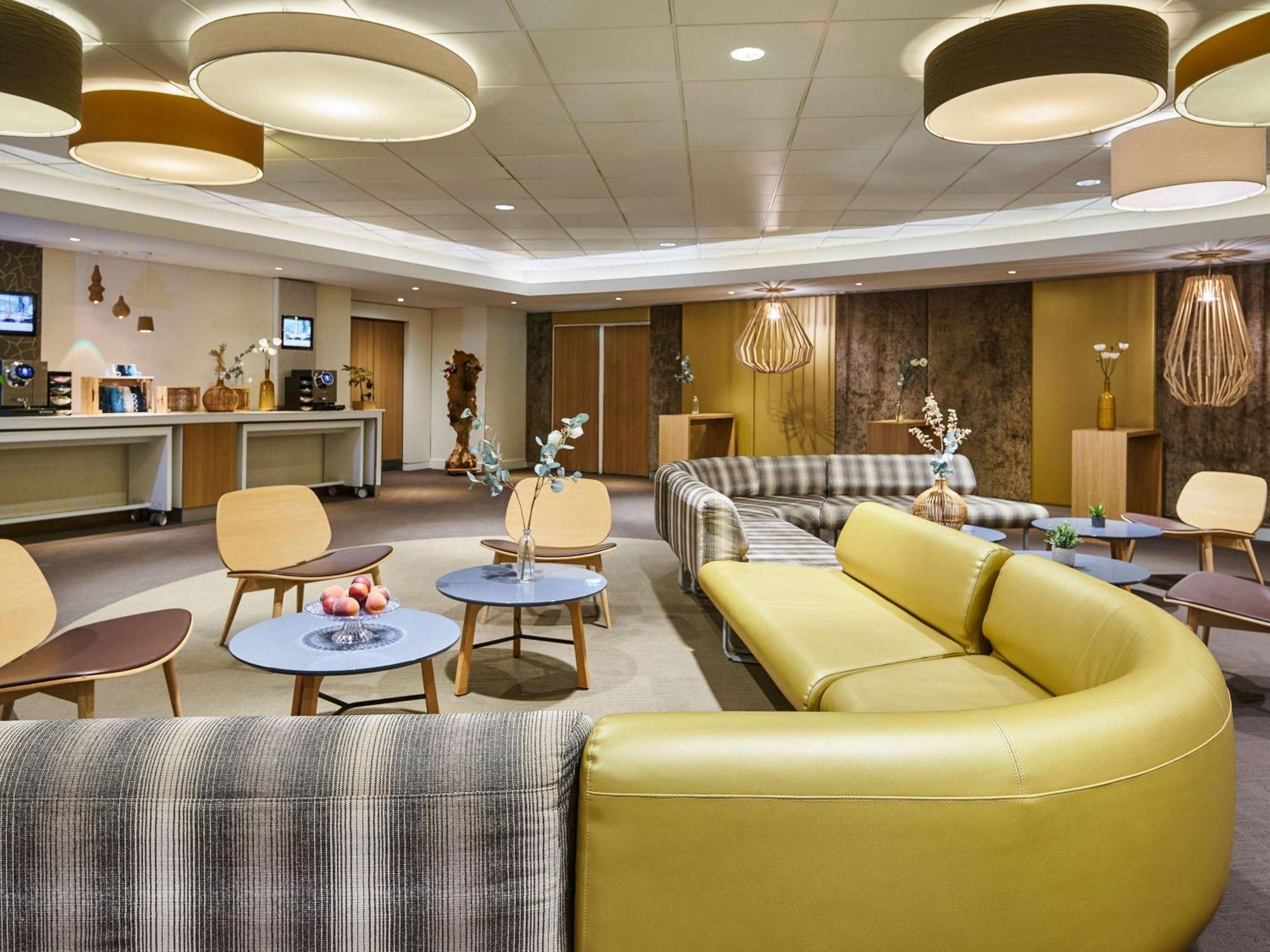 Novotel Paris Rueil Malmaison Exteriér fotografie