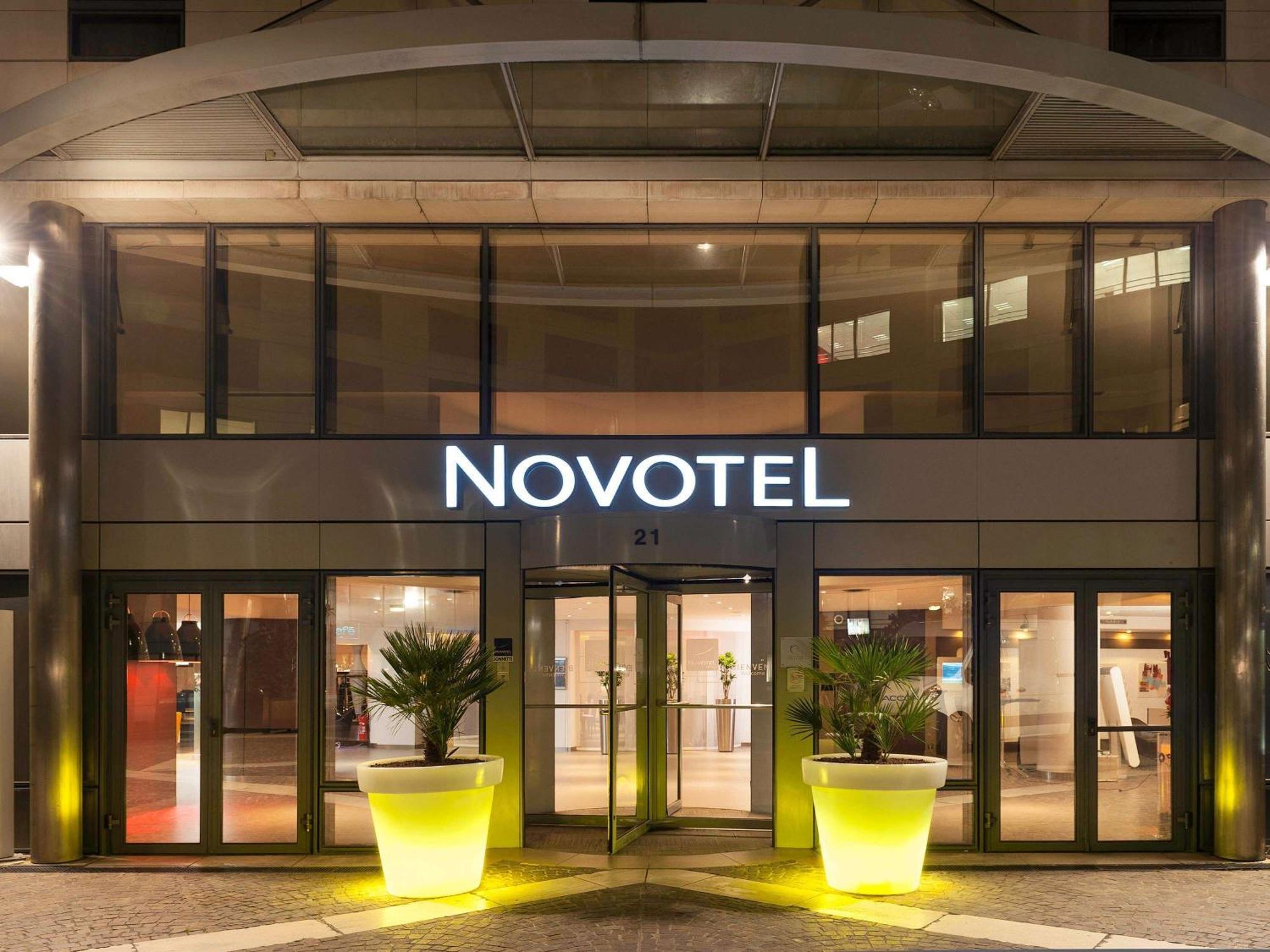 Novotel Paris Rueil Malmaison Exteriér fotografie