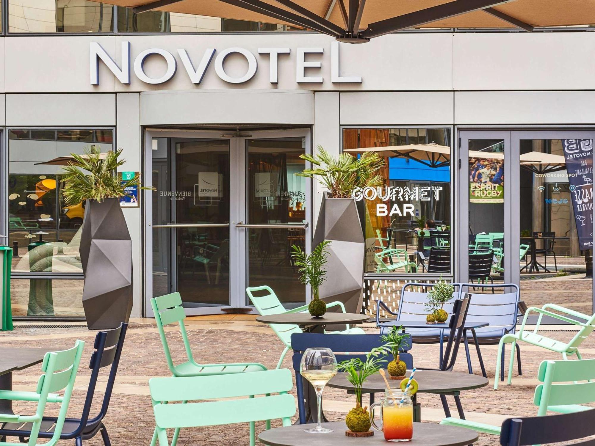 Novotel Paris Rueil Malmaison Exteriér fotografie